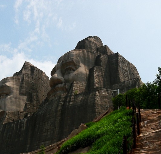 旅游景点做什么生意赚钱