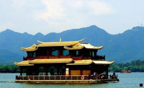 二qq三国活跃号赚钱